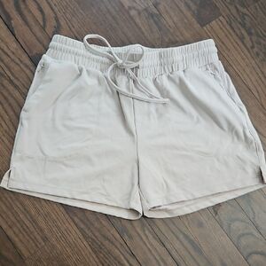 NWOT Cynthia Rowley Women's Soft And‎ Comfy Athletic Short